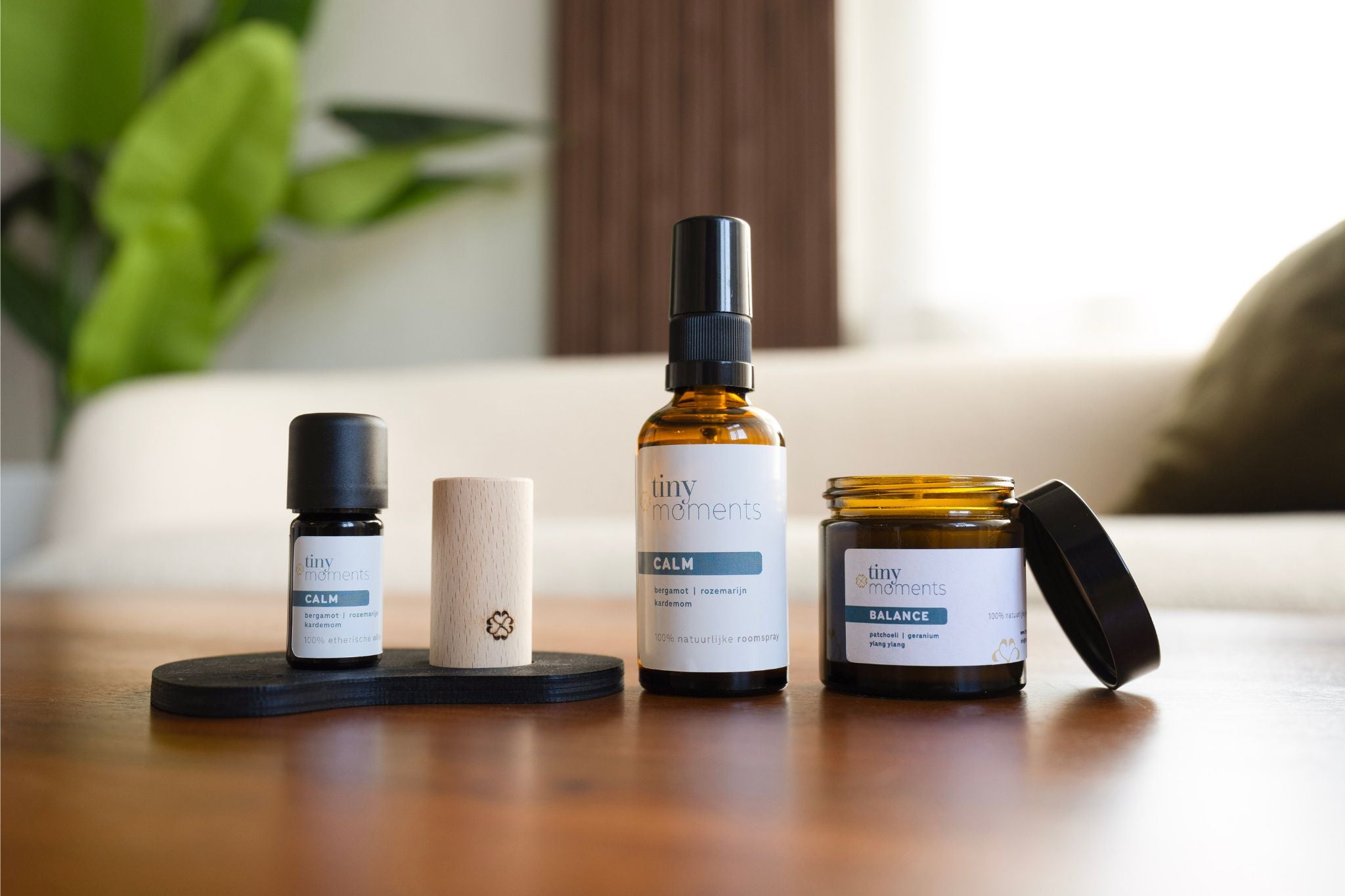 Tiny Moments roomspray calm geurkaars balance en diffuser set calm met onderzetter